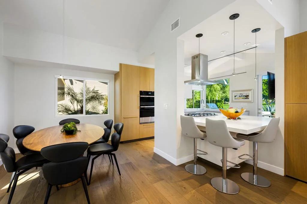 160 Deer Spring Way, Palm Desert, California 92211 home-pic-18